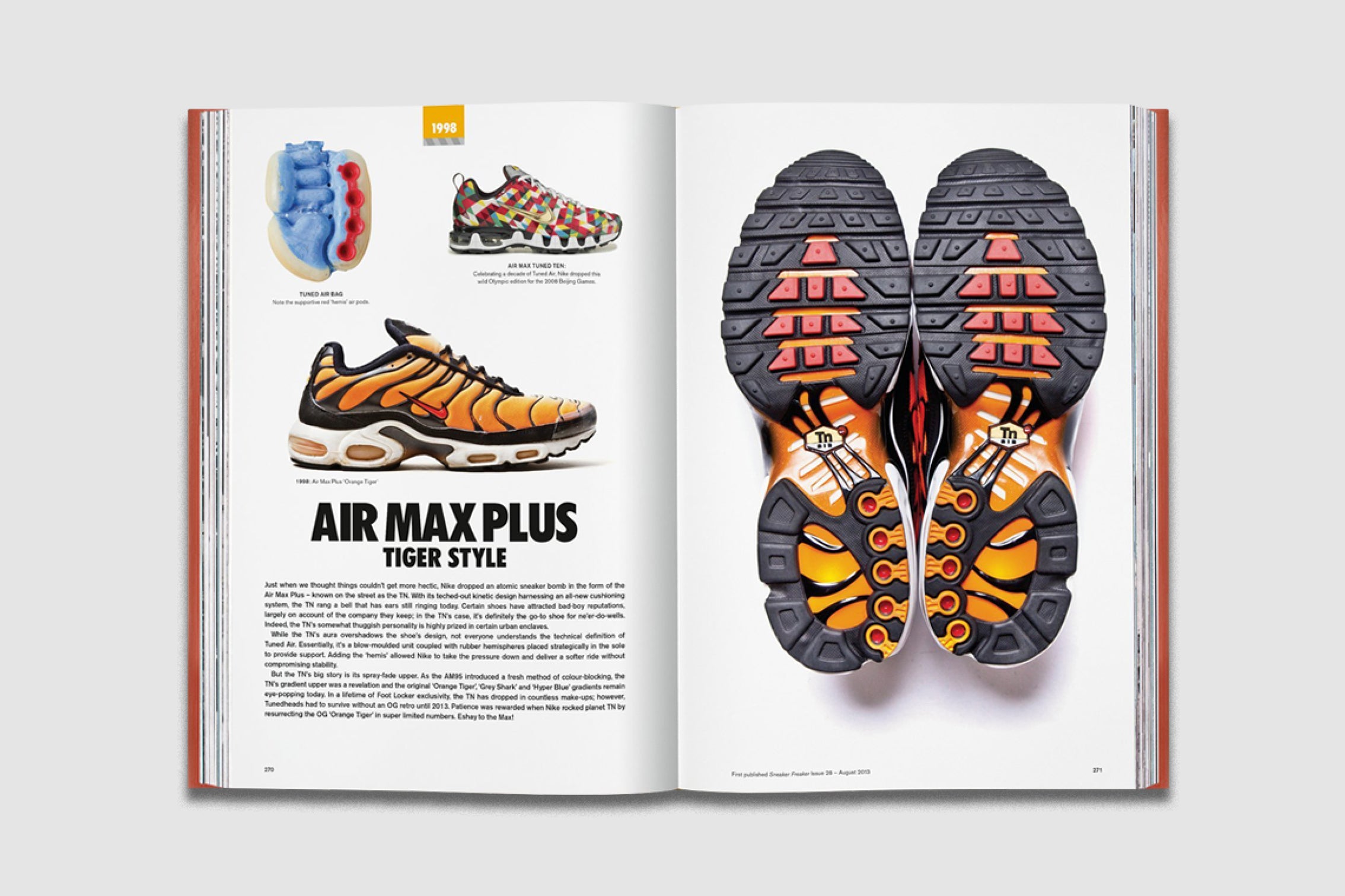 The Ultimate Sneaker Book (Friends & Family)
